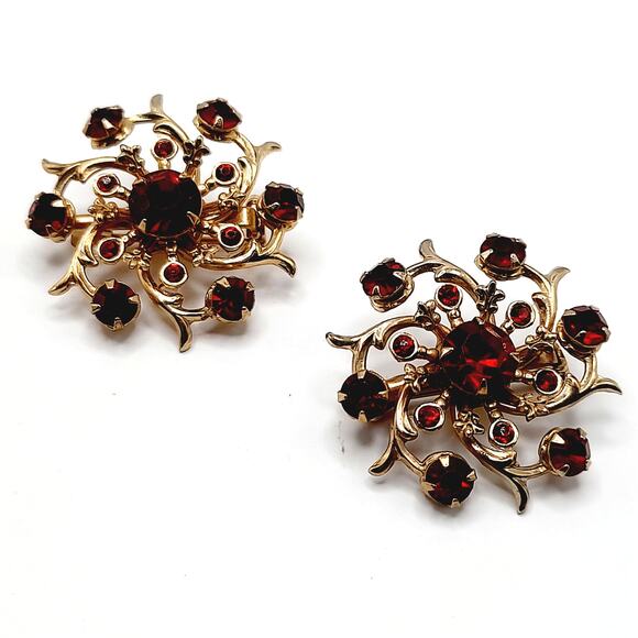 Vintage 1950s Twin Pins, Red Rhinestones, Gold Tone, 1 1/8 Inches - Picture 3 of 7